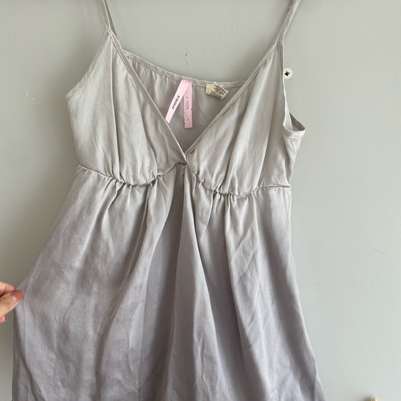 100% silk Sparkle and Fade ombré tank top in size small - Picture 2 of 3